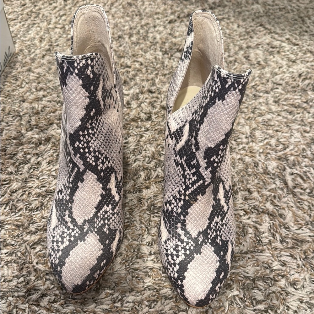 Steve Madden Snake-Print Block Heel Ankle Boots - Cream & Black - Picture 2 of 4